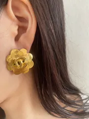 2025年最新】CHANEL イヤリング カメリアの人気アイテム - メルカリ