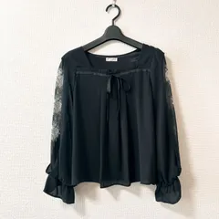 値下げ！ axes femme アクシーズファム 長袖ブラウス 花柄 フラワーモチーフ リボン Mサイズ ブラック ガーデンコア 自然派