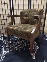 M♦東サセール 良品　三越家具 Brugge　レリーフ付きアームチェア　2脚 三越家具 Brugge ブルージュ ダイニングチェア 椅子 アーム