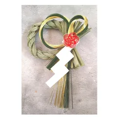 【人気商品】凛としたおしゃれなモダンしめ縄 お正月飾り 玄関 shimenawa おしゃれしめ縄 【ハンドメイド作品】umemusubi リース シンプルモダン人気しめ飾り NEKOMI (緑金水引)