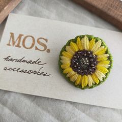 手刺繍ブローチ 紫陽花 フラワーデザイン - MOS.＊handmade＊ - メルカリ