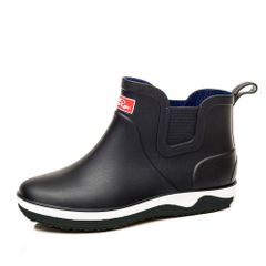 Item thumbnail for item a2ce6edb-960a-4f62-9c4e-f896c851709e