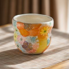 日本製　ゆずりは工房 ＊平安京花　福々碗（瓢型）＊  酒器  花柄 おしゃれ かわいい    陶器 瀬戸焼 和食器 手描き 海外プレゼント 贈り物 ギフト 母の日 敬老の日 誕生日