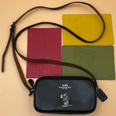 【希少】コーチ ピーナッツ スヌーピー ミニ ショルダー バッグ/COACH x PEANUTS SNOOPY/カーフレザー 牛革 天然皮革/クロス ポーチ 財布/F65195/レザーポストカード 3点 付属/ 服飾 (84-2025-0605-KO-001)