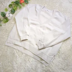 CINEMA CLUB トレーナー ホワイト 白 Vネック 裏起毛 無地 シンプル　レディース　Lサイズ