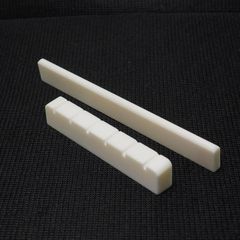 牛骨製 クラシックギター用 ナット＆ブリッジサドルセット  52mm/80mm幅 重量感&硬質感あり 新品未使用