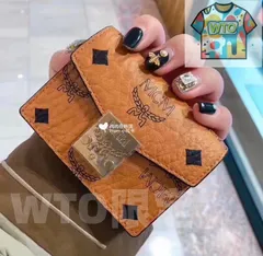 [本日特価] MCM クラシック メタルバックル 3つ折りウォレット ギフトボックス付き [本日特価|新品未使用品]-WTO輸入1-KP34
