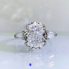 最高級モアサナイト モアッサナイト エメラルドカットリング9号 - メルカリ