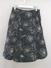 ◇ PINORE ピノーレ 総柄 膝下丈 フレア スカート ブラック ホワイト レディース  【中古】 【1206270001610】