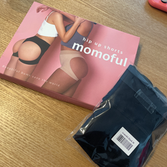 新品モモフル　Mサイズ　ブラックBLACK黒　momoful 美尻　ヒップアップ