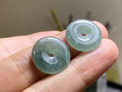 RS10-115 氷種 薄水緑飃雪花 玉壁 平安守り 天然ドグアテマラ産 A貨 本翡翠 ルース ネックレス