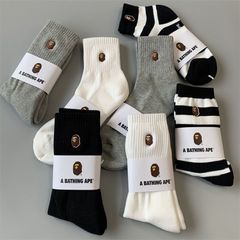 新品未使用 A BATHING APE ア ベイシング エイプ 刺繍 綿素材 ソックス 2足セット ブラック　ホワイト　グレー
