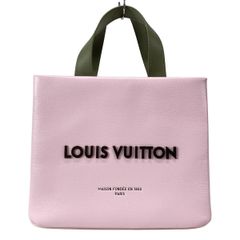 CELINE(セリーヌ) ポーチ美品 マカダム柄 ベージュ×ライト