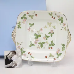 053)【極美品】ウェッジウッド ワイルド ストロベリー ブレッド&バター スクエア B&Bプレート WEDGWOOD