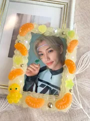 B8トレカケース　ホイップデコ　硬質ケースデコ　レジン　オレンジ