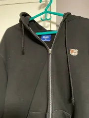 YALE(イェール) フード付き ジップアップパーカー