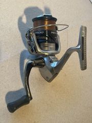 SHIMANO ネクサーブ2500 NEXAVE