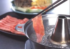 長野　信州オレイン豚しゃぶしゃぶ 豚肉・「セット内容」ロースしゃぶしゃぶ用　300g・NS1707T