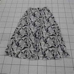 ◇ ⊂ natural couture メッシュ 花柄 ロング フレア スカート サイズF グレー系ホワイト系 レディース E  【1509100067504】のサムネイル