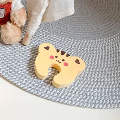 ☆ リス ☆ ドアストッパー 室内 指はさみ防止 ドアストッパー 室内 かわいい ドア ストッパー フィンガーガード 引き戸ストッパー スライドドアストッパー 安全ストッパー ベビーガード クッション 指はさみ防止クッション セーフティ 安全 指はさみ防止のサムネイル