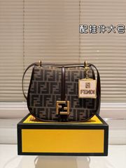 47 FENDI フェンディ 320G メンズ ゴールド 稼働品 - メルカリ
