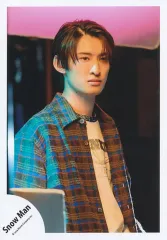 【中古】生写真(STARTO) Snow Man/向井康二/上半身/シングル「LOVE TRIGGER / We’ll go together」MV＆ジャケ写オフショット/公式生写真