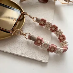 21色からオーダーメイドできるお花のスマホハンドストラップ