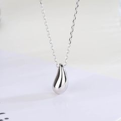 【在庫限り】　しずく　シルバー　ネックレス　ドロップ