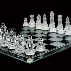 呪われたスワロフスキー・チェスセット