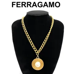 【ABランク】　FERRAGAMO フェラガモ　ガンチーニ　柄　パール調　ネックレス　ゴールドカラー　現状品のサムネイル