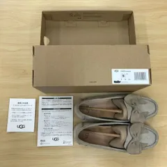 ◎【✨靴✨】UGG　アグ　リボン　シューズ　モカシン　W DAKOTA SUEDE BOW　サイズ　23㎝　箱あり　カラー　ベージュ　クリーム色　白　ホワイト　レディース　女性　おしゃれ　防寒　冬　シーズン　ロゴ　ブランド　革　レザー　ファッション