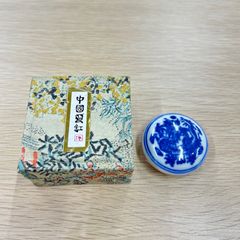 中国　印泥　朱肉　箱入り　乾龍年製