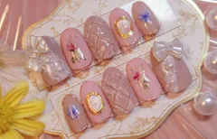 ⑩ハンドメイド　ネイルチップ　現品　サイズオーダー可　ピンク　フリル　リボン　バラ　花柄　パール　かわいい　クラシカル　キルティングネイル　ラインアート