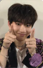 TREASURE BLACK ver. JUNKYU 1)THE FIRST STEP:CHAPTER ONE セルフィー