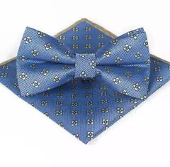 蝶ネクタイ　ポケットチーフ　花柄　2点セット　ライトブルー色　ゴールド　クリーム色　ベージュ　ワンタッチネクタイ　パープル 紫　シルバー 銀色 結婚式　発表会　パーティー イベント ダンスパーティー　スーツ 格安　卒業式　卒園式　入学式　入社式　父の日