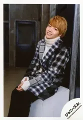 【中古】生写真(ジャニーズ) なにわ男子/西畑大吾/膝上・衣装黒・チェック柄・左向き・台座り・室内/「関西ジャニーズJr. LIVE 2019 Happy 2year!! ～今年も関ジュとChu Year!!～」オフショット/公式生写真