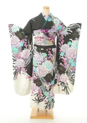 白黒７号サイズ　　クール　振袖セット７点　正絹　成人式M～ｓサイズ　帯　小物