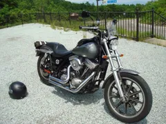 HD ハーレー FXR ダイナ 取り付けバンド付き汎用ウインドスクリーン [WS-01] フォークマウントタイプ クリア/スモーク