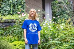 SAUNAREPUBLIC ビッグロゴ 半袖Tシャツ 水風呂ブルー