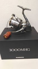 シマノ　１８　ステラ　３０００ＭＨＧ　＋花梨ノブ　バス　ソルト　ショア　シーバス　エギング　トラウト　スピニング　リール（０８）