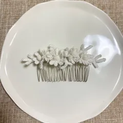 カモミールのウェディングティアラ【一点物・手刺繍】（ボンネ、カチューシャ）