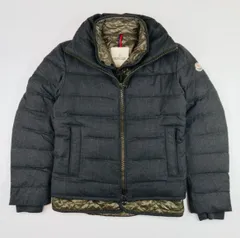 美品★MONCLER・モンクレール TIERCE メンズ ブランドアイコンワッペン 収納フード キルティング ライニング付き ダブルジップ ウール ダウンジャケット(0)メンズダウンジャケット スウェット アウター 秋冬物 カジュアル ブランド ジャケット