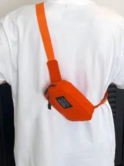 バッグ メンズ ウエストバッグ 無地キャンバス シンプル&多用途ミニスポーツ風チェストバッグ、ポリエステル ウエストポーチ ボディバッグ サイドバッグ ウエストバッグ、旅行休暇用、軽量、大容量、多機能チェストバッグ