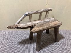 天然古材・流木　ブラウン飾り台