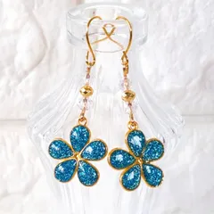 no.29　レジン　お花　青　ラメ　推し活　ぷっくり　ピアス　イヤリング　ハンドメイド
