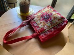 当店オリジナル世界に一つの素敵なノアの方舟柄シルクスマックと本革のトートバッグ！とても良い作りで使いやすい！と評判！些細な訳ありアウトレット価格