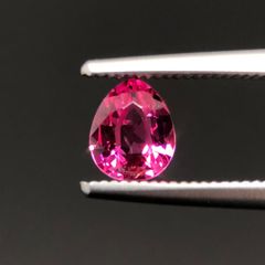 天然非加熱　モゴック産　ピンク　スピネル　ルース　0.40ct　煌めく　美発色　上質　1点物　国内鑑別書付き