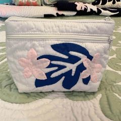 ＜正規品＞レスポーチ♡モンステラ/プルメリア♡ ホワイト♡ハワイアンキルト