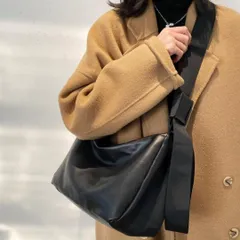 新品 ショルダーバッグ レディース 大人 PＵレザー 大容量 通勤 斜め掛け スリ対策 海外旅行 イタリア ヨーロッパ 治安 財布 韓国 通学 ワンショルダー20代 30405060ビジネス リュック 小さめ 肩掛け 革 雨除け デート 大きい