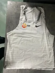廃盤　激レア　ＮＮランニングチーム　シングレット 新品未使用】NIKE NN Running team シングレット - メルカリ